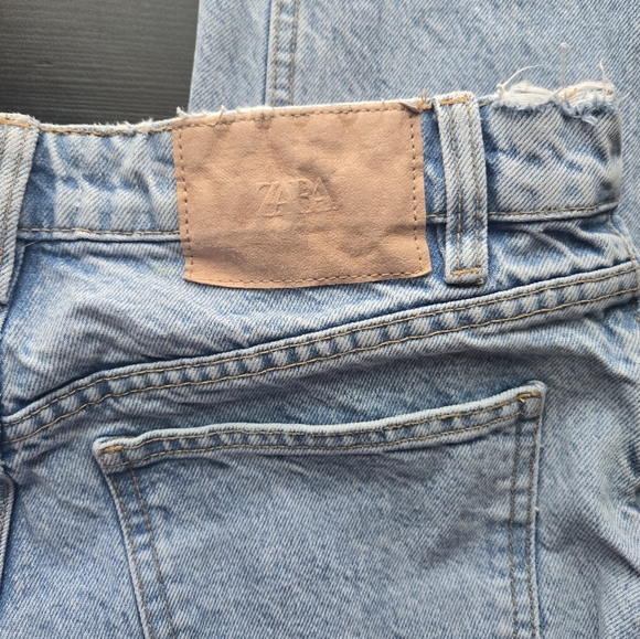 Zara Jeans Womens Mom Straight Leg High Waist Size 6 Light Wash 100% Cotton - Picture 3 of 5